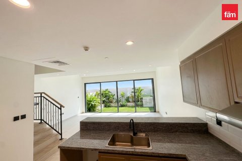 4 bedrooms Townhouse in Dubai, UAE No. 184462 6