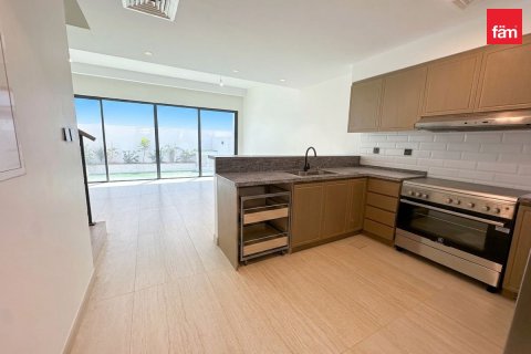 4 bedrooms Townhouse in Dubai, UAE No. 184462 4