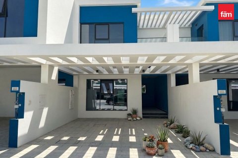 4 bedrooms Townhouse in Dubai, UAE No. 184462