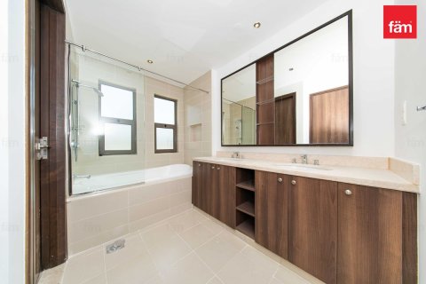 Villa de 5 dormitorios en Reem, UAE No. 184461 14