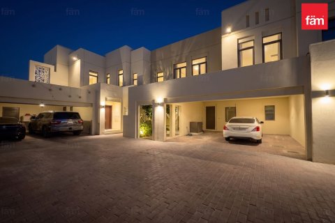 Villa de 5 dormitorios en Reem, UAE No. 184461 26