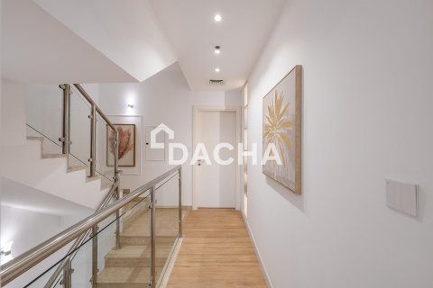 4 bedrooms Villa in District 15, UAE No. 186091 26