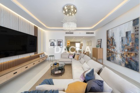 4 bedrooms Villa in District 15, UAE No. 186091 6