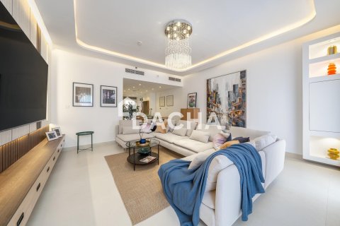 4 bedrooms Villa in District 15, UAE No. 186091 7