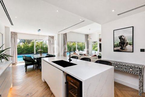 2 bedrooms Villa in Jumeirah Village Triangle, UAE No. 186097 7