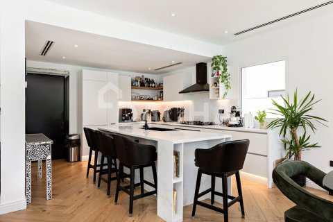 2 bedrooms Villa in Jumeirah Village Triangle, UAE No. 186097 6