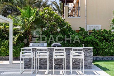 2 bedrooms Villa in Jumeirah Village Triangle, UAE No. 186097 29