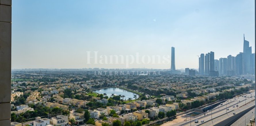 Apartment de 2 dormitorios en The Hills A, UAE No. 161991