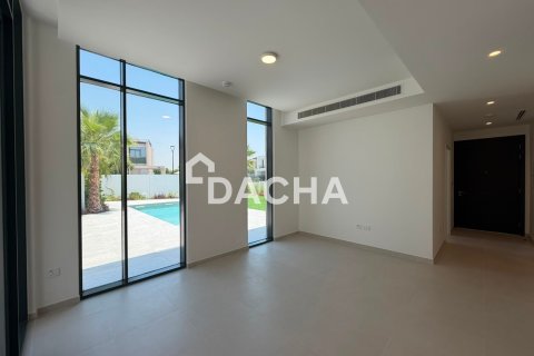 Villa de 4 dormitorios en EMAAR South, UAE No. 165722 5