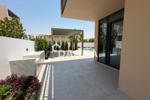 Villa de 4 dormitorios en EMAAR South, UAE No. 165722 6