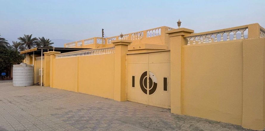Villa de 6 dormitorios en Al Rams, UAE No. 184298