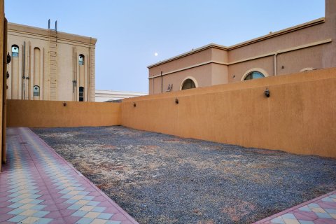 3 bedrooms Villa in Al Dhait, UAE No. 184297 16