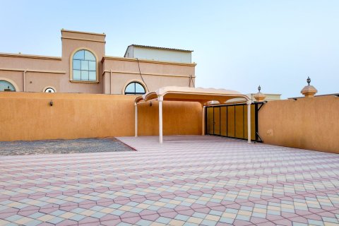 3 bedrooms Villa in Al Dhait, UAE No. 184297 4