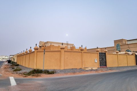3 bedrooms Villa in Al Dhait, UAE No. 184297 3