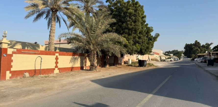 7 bedrooms Villa in Ras Al Khaimah, UAE No. 184295