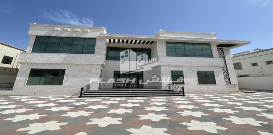 5 bedrooms Villa in Ras Al Khaimah, UAE No. 184299