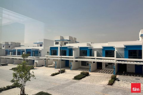 Townhouse de 4 dormitorios en Dubai, UAE No. 166478