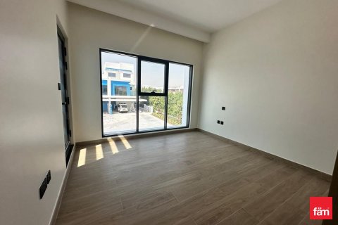 Townhouse de 4 dormitorios en Dubai, UAE No. 166478 4