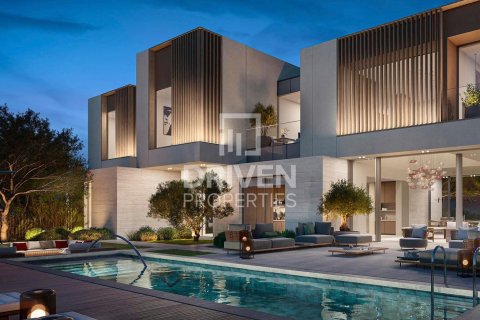 Вилла с 6 спальнями в Dubai Land, ОАЭ №137727 25