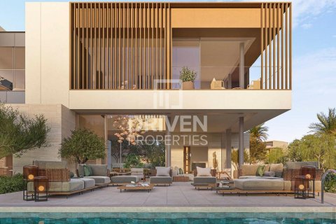 Вилла с 6 спальнями в Dubai Land, ОАЭ №137727 3