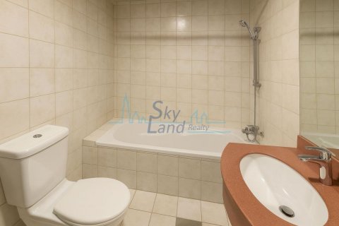 Квартира с 2 спальнями в Джумейра Лейк Тауэрс, ОАЭ №134483 3