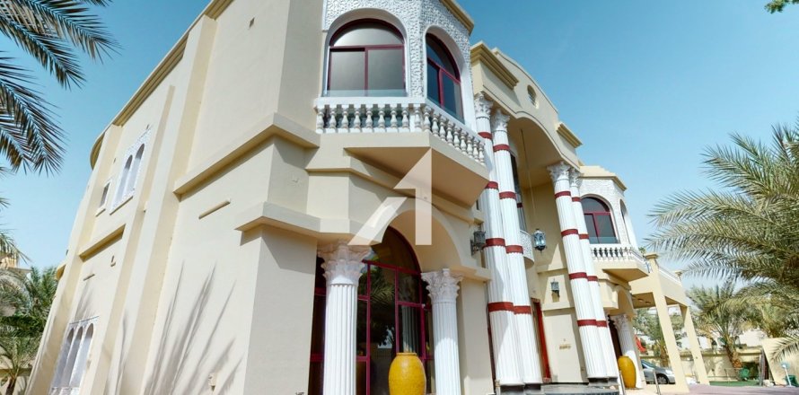 استوديو فيلا في Sector E, الإمارات العربية المتحدة رقم 134478