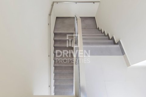 Townhouse de 4 chambres à District 11, UAE No. 210034 10