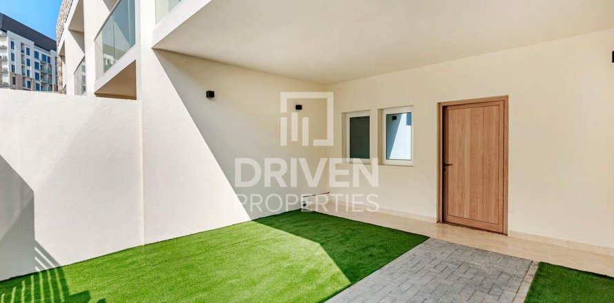 Villa de 2 chambres à Rukan, UAE No. 210028