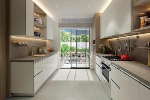 Villa de 4 dormitorios en Jebel Ali, UAE No. 138316 9