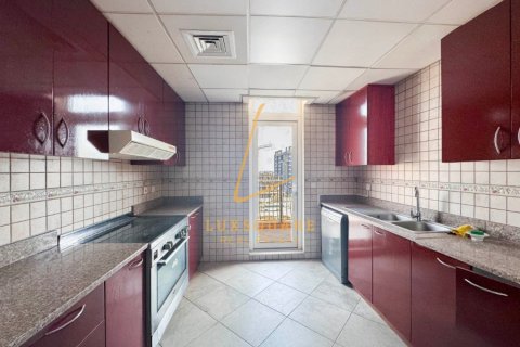 Квартира с 3 спальнями №125523 4