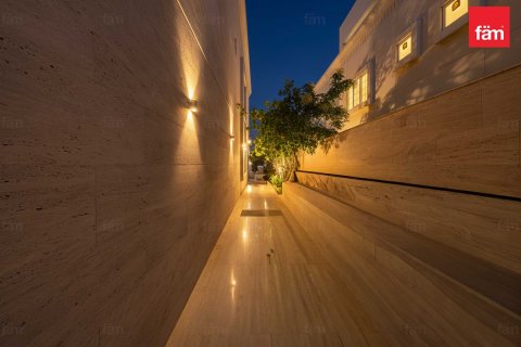 Villa de 4 dormitorios en Umm Suqeim, UAE No. 115497 26