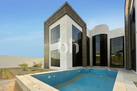 Villa de 6 dormitorios  No. 113023 4