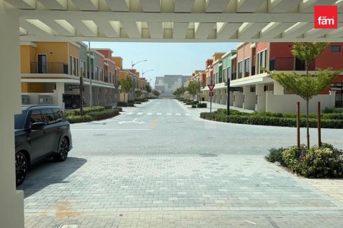 4 bedrooms Townhouse in Dubai, UAE No. 198374 3
