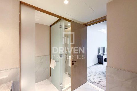 Apartment de 3 dormitorios en Address Harbour Point, UAE No. 204648 14