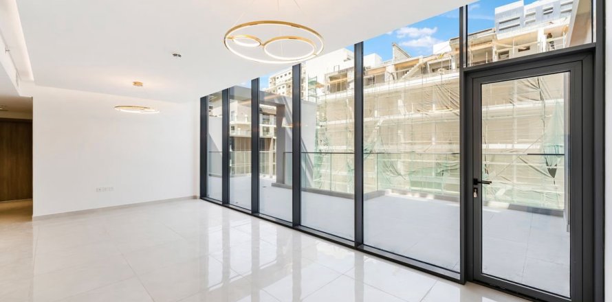 Квартира с 2 спальнями в Дубай, ОАЭ №117047