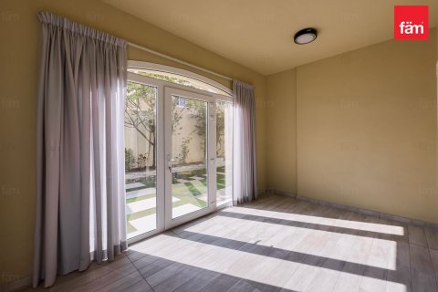 4 غرف نوم فيلا  رقم 119612 7