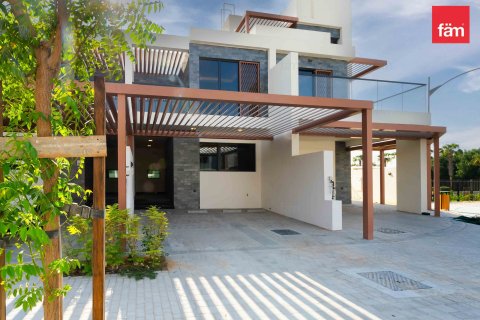 Townhouse de 4 dormitorios  No. 115355 2