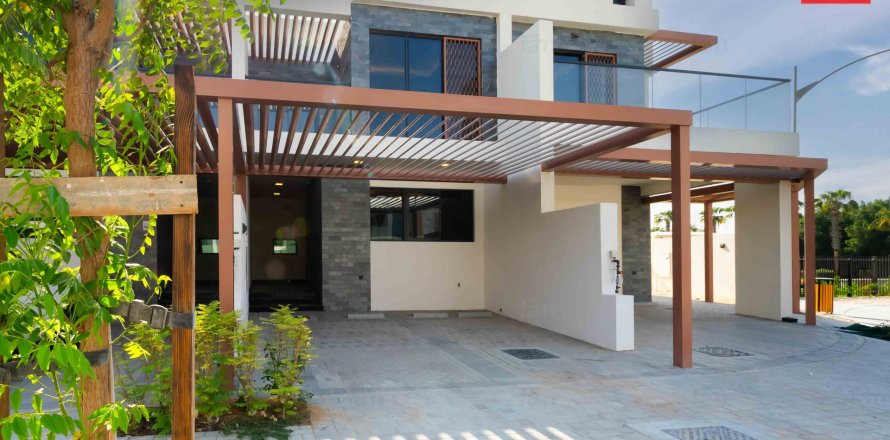 Townhouse de 4 dormitorios No. 115355