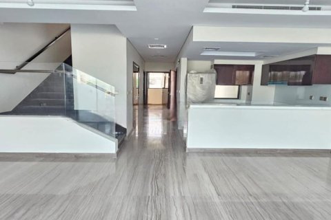 Townhouse de 4 dormitorios  No. 115355 30