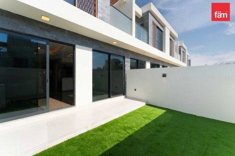 Townhouse de 4 dormitorios  No. 115355 3