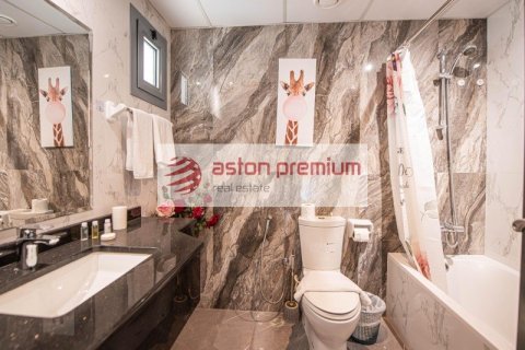 Apartment de 2 dormitorios en Business Bay, UAE No. 203234 12