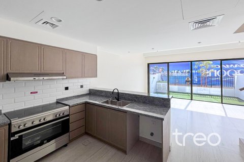 Townhouse de 4 dormitorios en Damac Lagoons, UAE No. 199081 28
