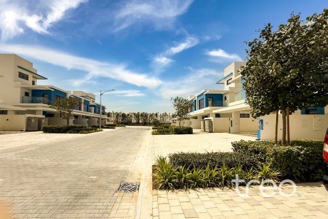 Townhouse de 4 dormitorios en Damac Lagoons, UAE No. 199081