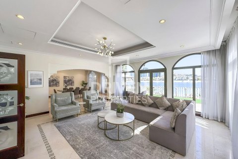 5 غرفة نوم  فيلا في Garden Homes, الإمارات العربية المتحدة رقم 85649 2