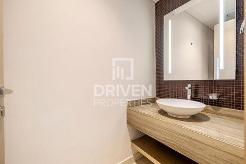 Appartement de 2 chambres à DAMAC Towers by Paramount, UAE No. 202610 15