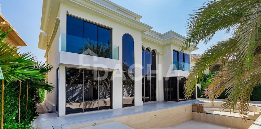 5 bedrooms Villa in Jumeirah Islands, UAE No. 166737