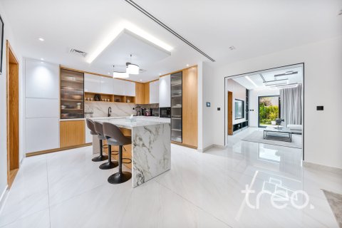 6 bedrooms Villa in Arabian Ranches, UAE No. 186608 11
