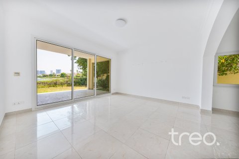 4 bedrooms Villa in Meadows, UAE No. 186602 5