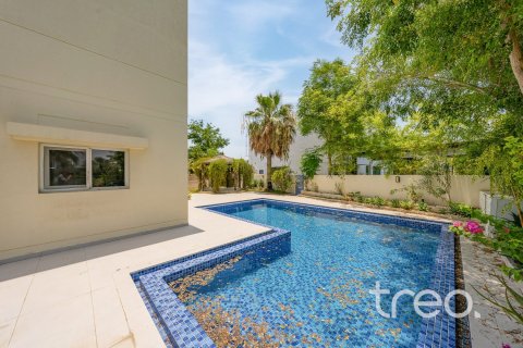 4 bedrooms Villa in Meadows, UAE No. 186602 26