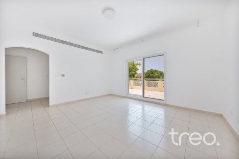 4 bedrooms Villa in Meadows, UAE No. 186602 13
